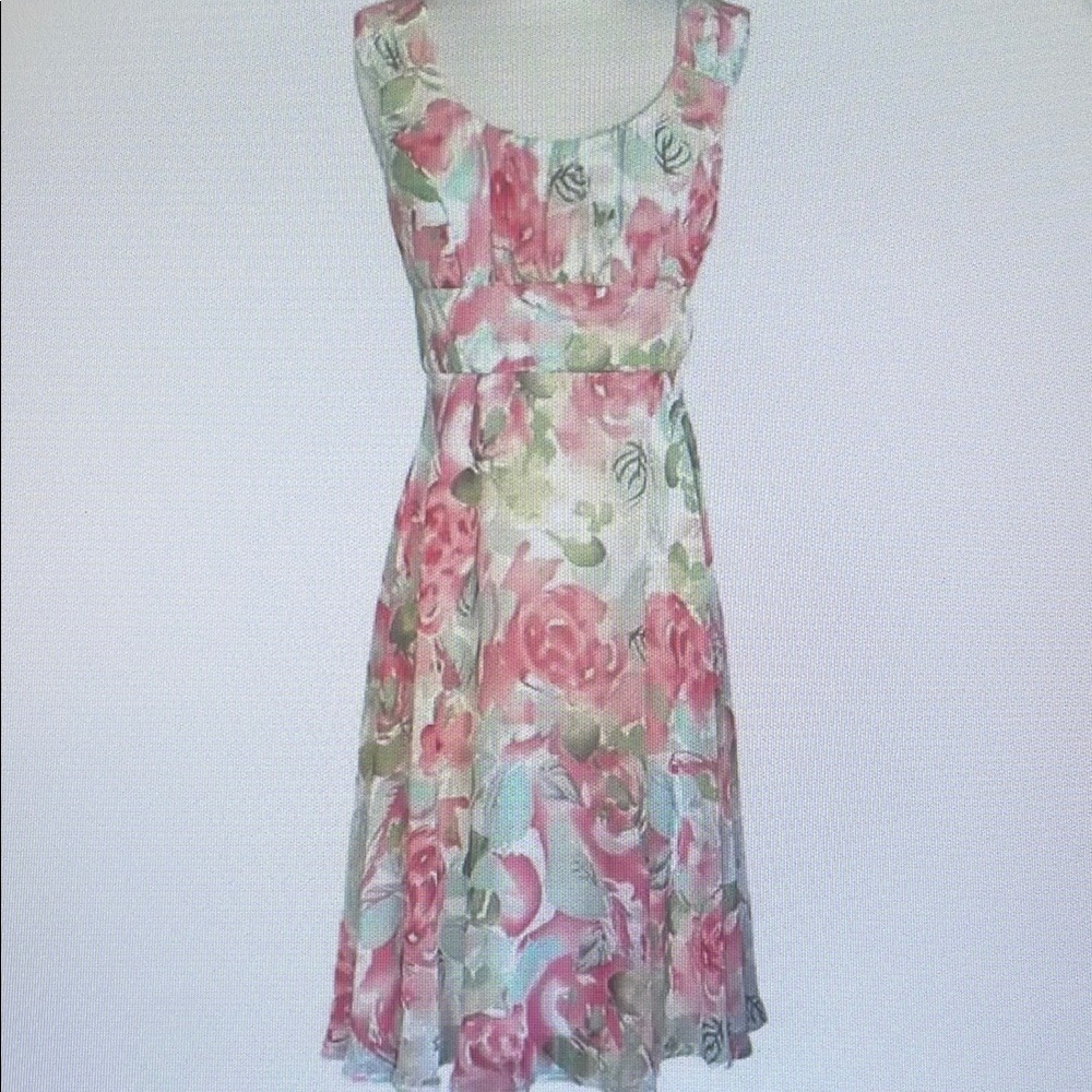 Floral Sleeveless Dress